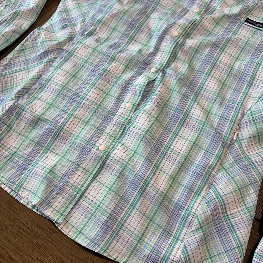 Columbia Women’s PFG Button Down Shirt Size Large Plaid - Picture 4 of 11